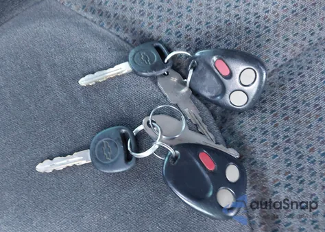 2006 Chevrolet Silverado 1500 Lt1 from USA, damaged, VIN 2GCEC13TX61197359